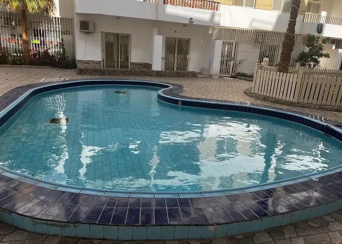 Lotus Compound *